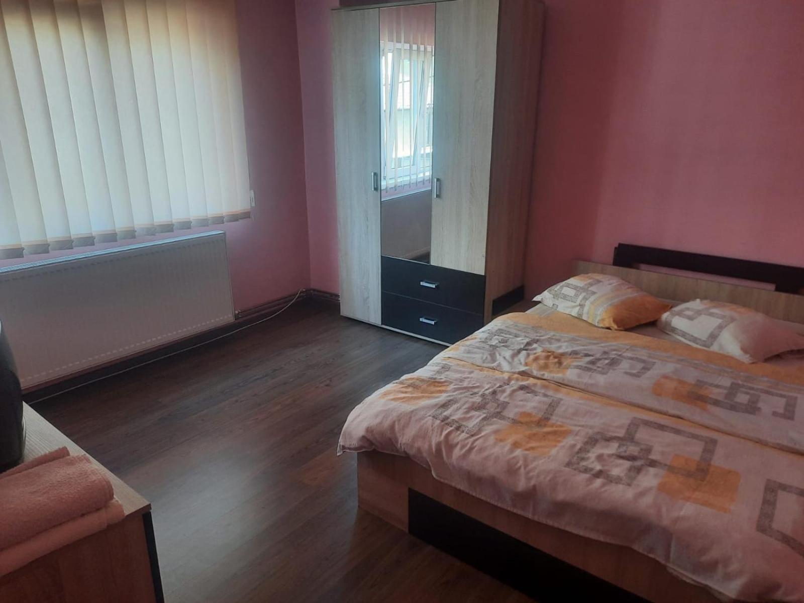 Apartamentul Republicii Алба-Юлия Экстерьер фото